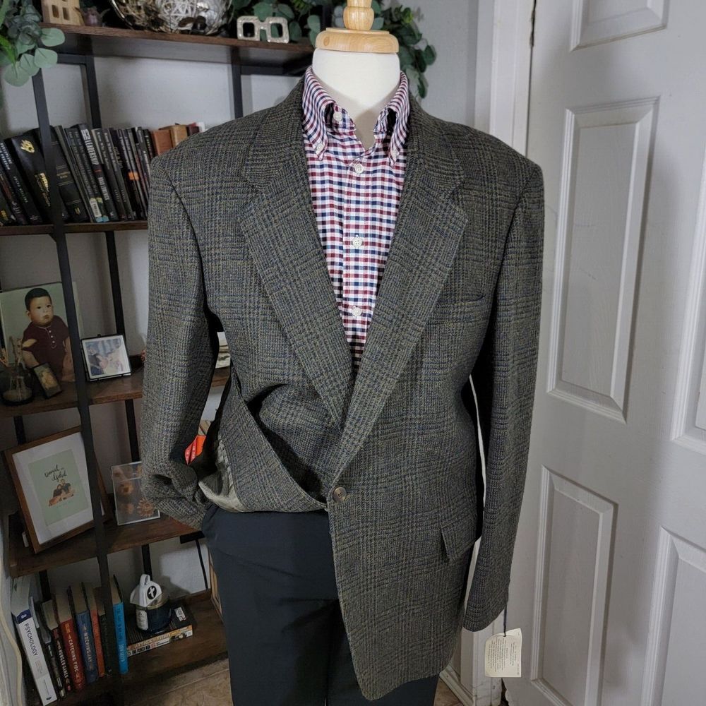 VTG Woolrich Loden Tweed Men's Sport Coat Two Button Green Blue Plaid Large Long